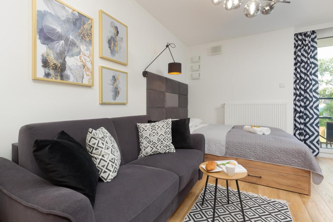 Warsaw Praga Kokoryczki Apartments With Parking By Noclegi Renters Bagian luar foto