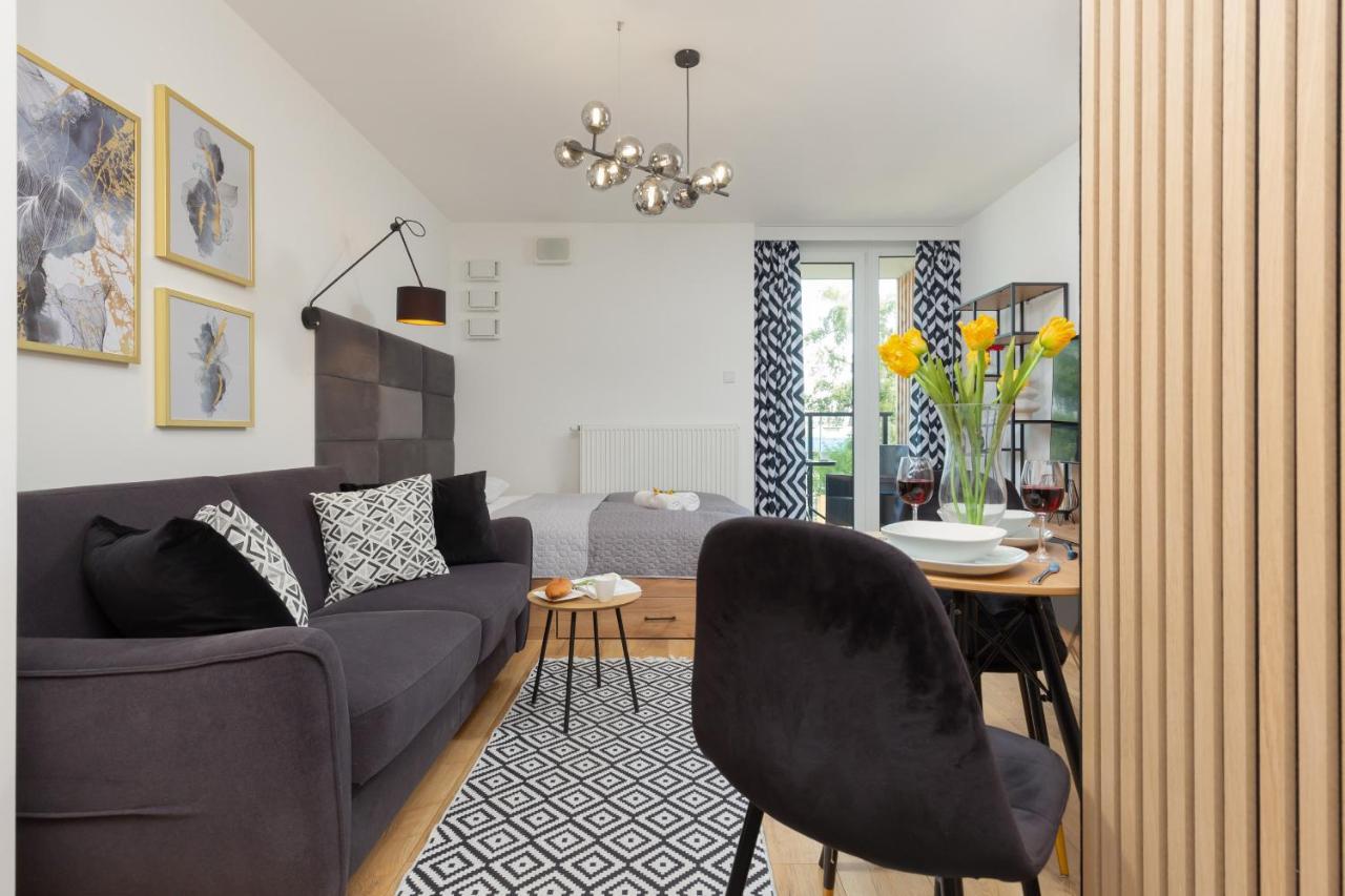 Warsaw Praga Kokoryczki Apartments With Parking By Noclegi Renters Bagian luar foto