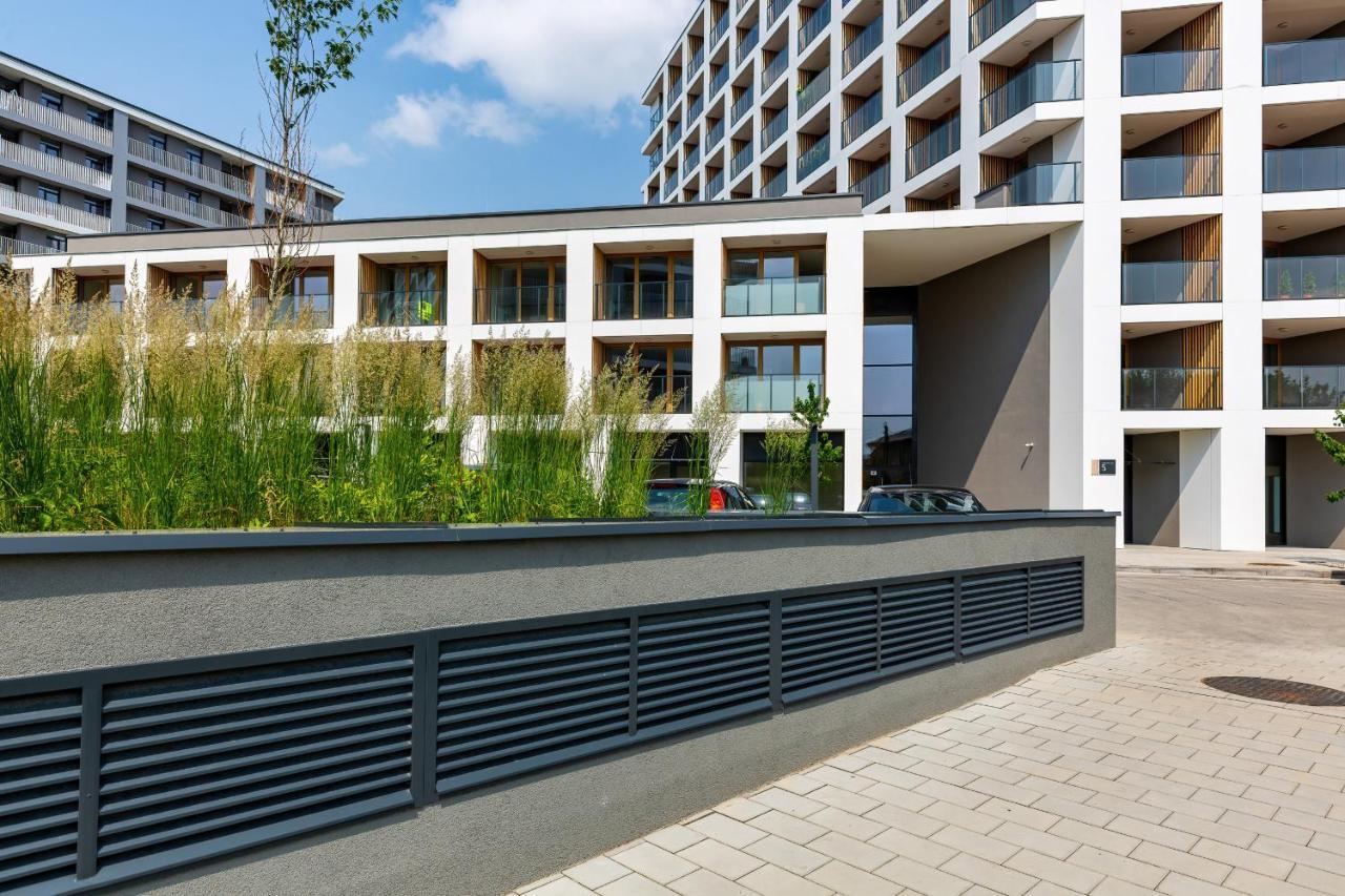 Warsaw Praga Kokoryczki Apartments With Parking By Noclegi Renters Bagian luar foto