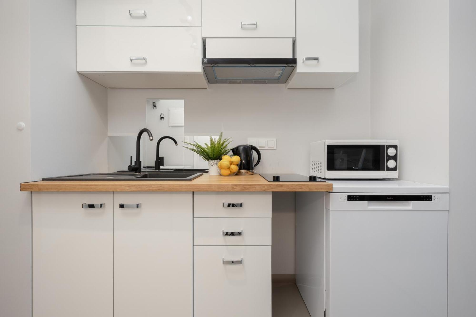 Warsaw Praga Kokoryczki Apartments With Parking By Noclegi Renters Bagian luar foto